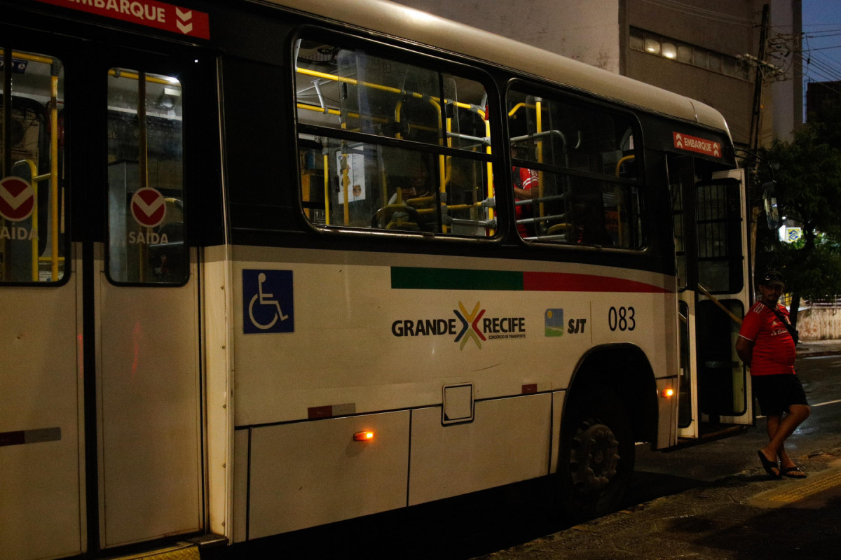 Para ter acesso ao Expresso Réveillon, os passageiros deverão pagar uma tarifa fixada de R$ 20,00, valor que contempla a viagem completa de ida e volta. /Foto: Marina Torres/DP Foto