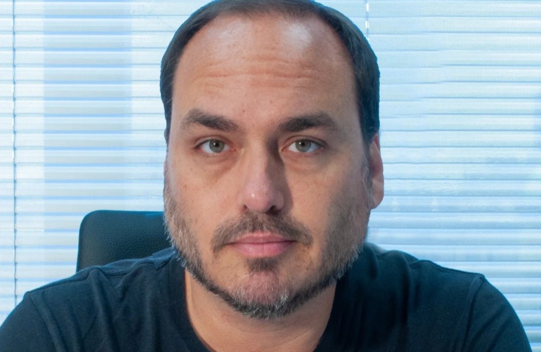 Carlos Bolsonaro/Reprodução/Redes sociais 