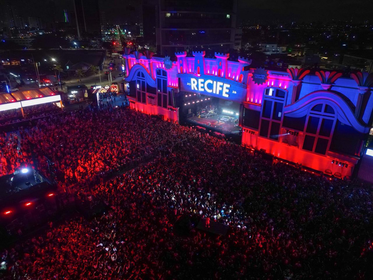 Primeira noite da Virada Recife 2026 reúne público no Pina com shows nacionais
 (Francisco Silva/ DP foto)