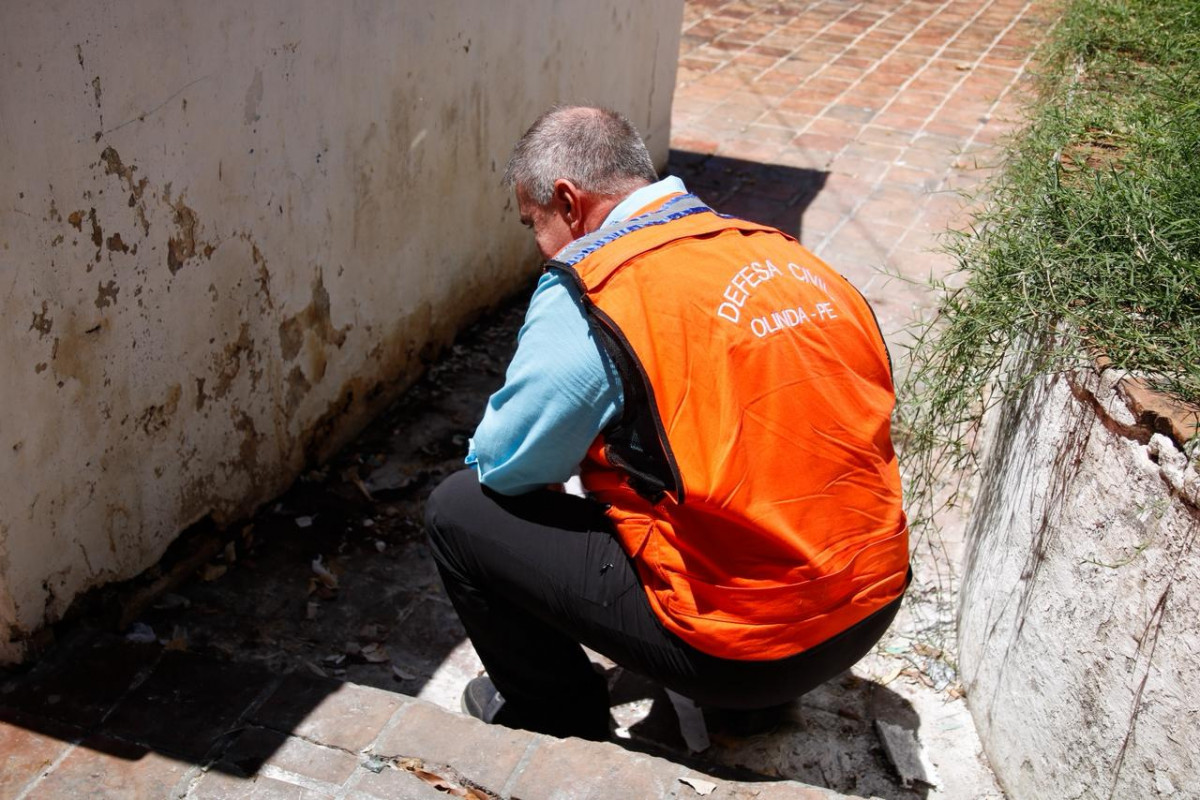 Olinda inicia vistoria no Sítio Histórico para prevenir riscos em encostas.  (Foto: Marina Torres/DP Foto)