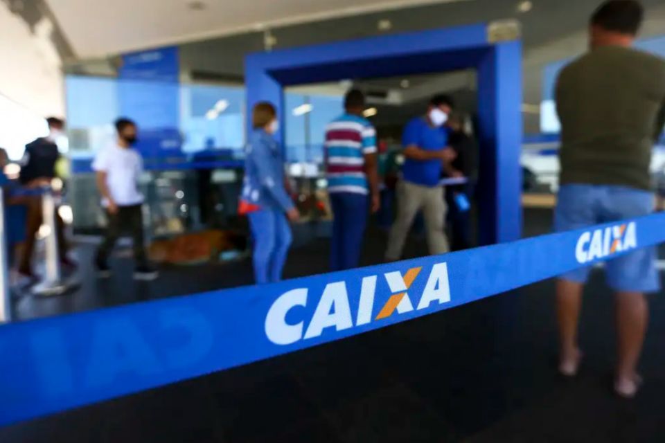 Não haverá expediente bancário nos dias 31/12 e 01/01. /Marcelo Camargo/Agência Brasil