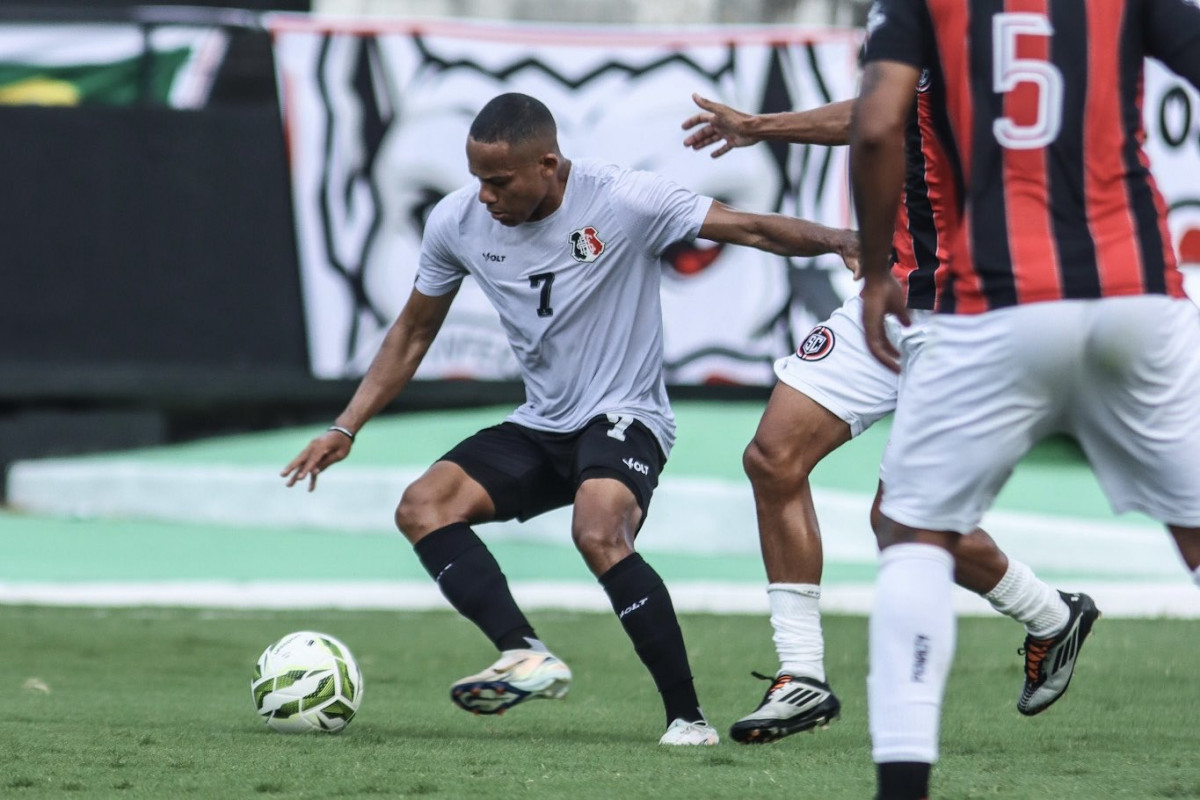 Evelyn Victoria/Santa Cruz