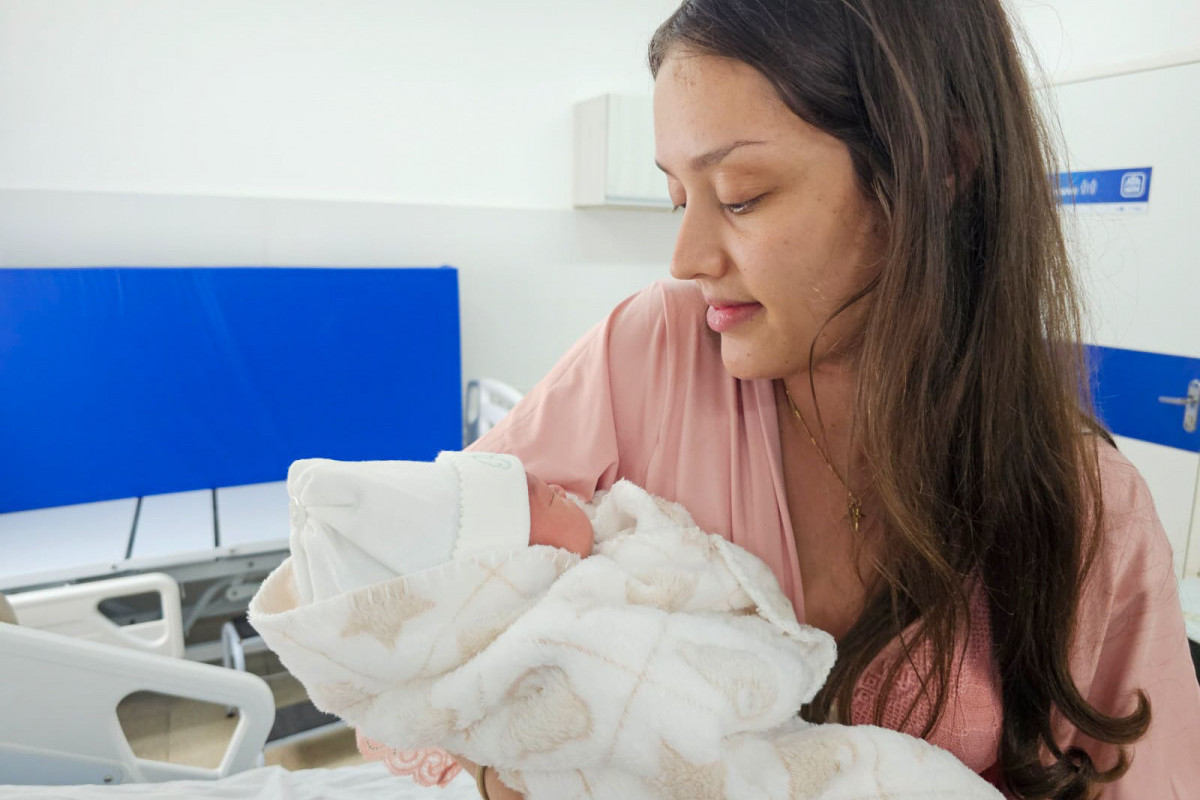 Álvaro Manoel Rodrigues Martins, nasceu 24 minutos após a virada para 2026 no Recife (Foto: Divulgação/ Sesau)
