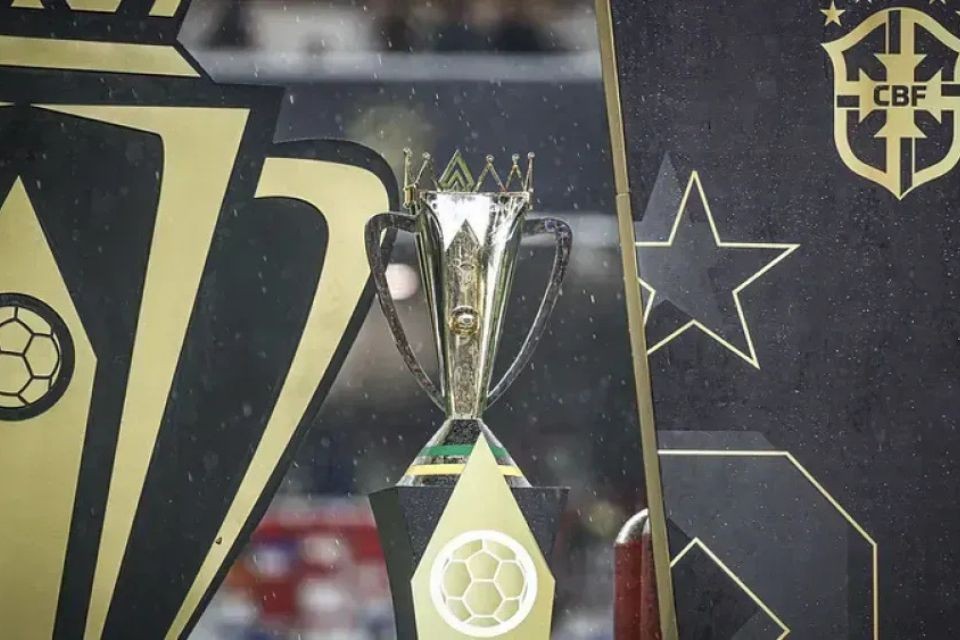 Troféu da Supercopa do Brasil/Divulgação/Marcos Júnior/CBF