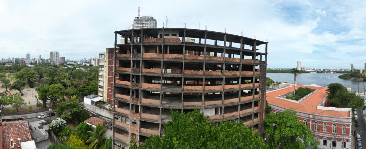 Edifício 13 de Maio, na Boa Vista/Foto: Francisco Silva/ DP Foto