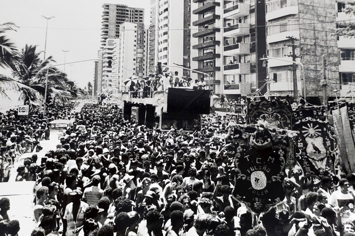 O Galo da Madrugada fez uma passagem pelo Carnaval de Boa Viagem de 1988./Arquivo DP