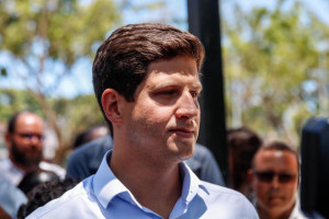 Jo&atilde;o Campos critica pedido de Impeachment ap&oacute;s pol&ecirc;mica de concurso: "oportunismo pol&iacute;tico"