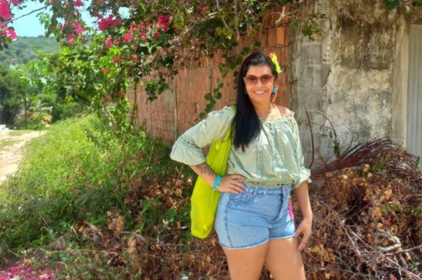 Família de Luciana pede ajuda para fazer cremação de pernambucana 