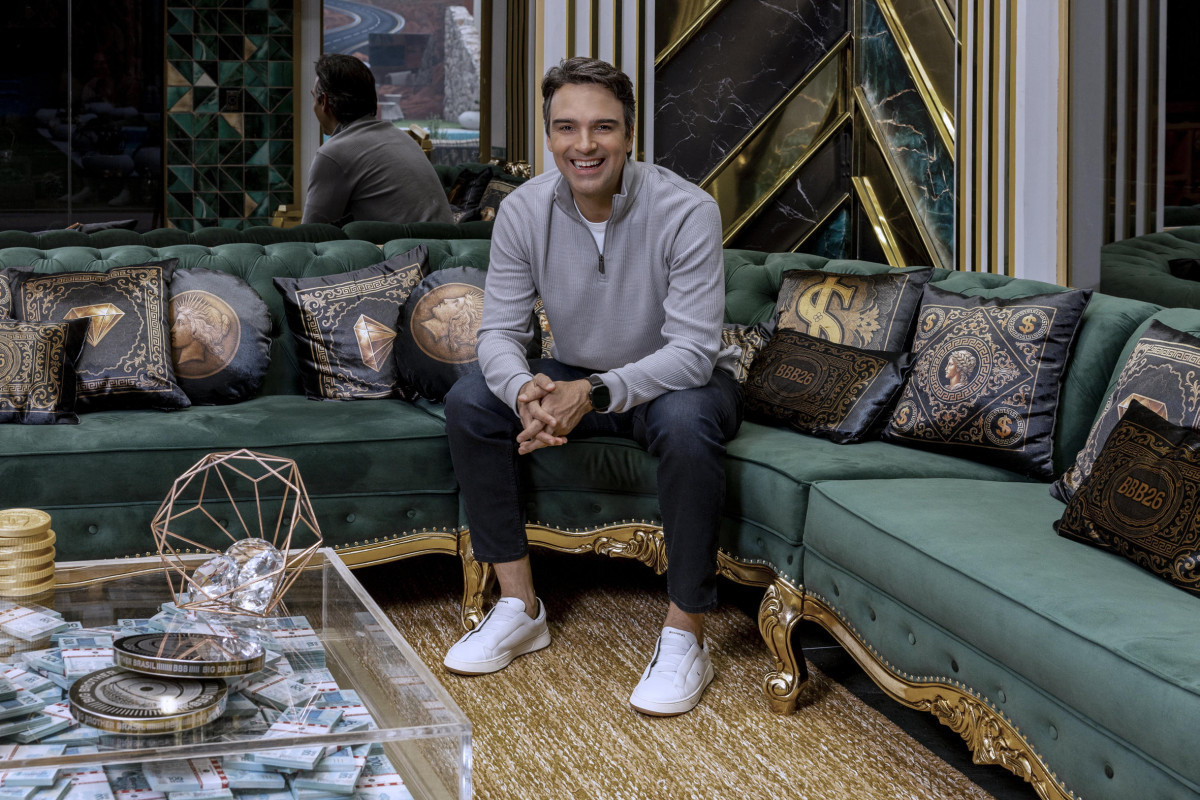 Tadeu Schmidt apresenta mais uma vez o BBB   /Foto: Globo/ Fábio Rocha    