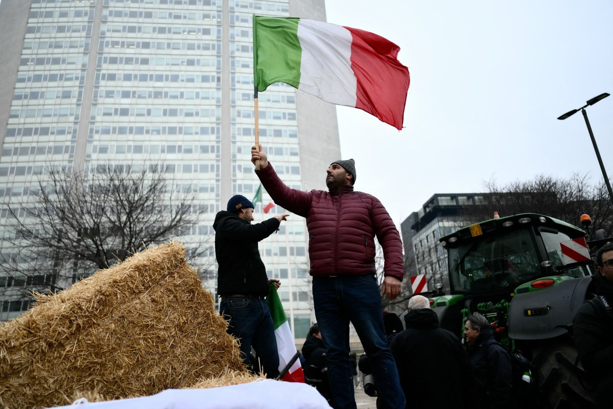 Protesto de agricultores contra o acordo UE-Mercosul na Itália (MARCO BERTORELLO / AFP)