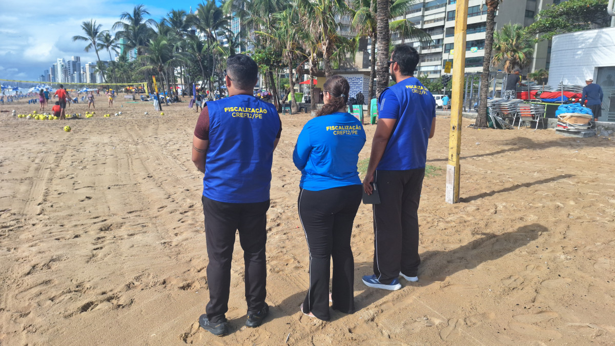 Entre as atividades fiscalizadas estão 24 treinamentos funcionais, três treinamentos de vôlei, dois treinamentos de corrida, dois treinamentos de beach tênis e um treinamento de futevôlei.
/Foto: Divulgação / CREF12/PE