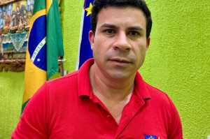 Deputado federal Carlos Veras (PT)