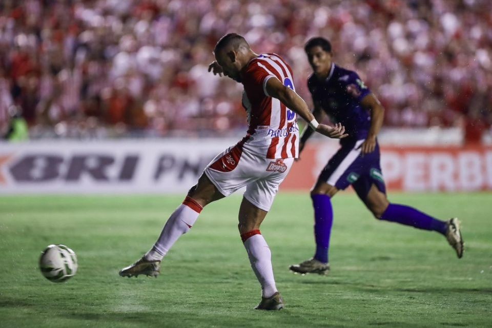 Paulo Sérgio, atacante do Náutico/Rafael Vieira / CNC