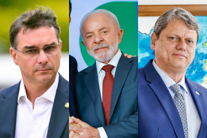 O senador Fl&aacute;vio Bolsonaro, o presidente Lula e governador Tarc&iacute;sio de Freitas aparecem disputando as elei&ccedil;&otilde;es presidenciais em 2026 no &uacute;ltimo levantamento Genial/Quaest