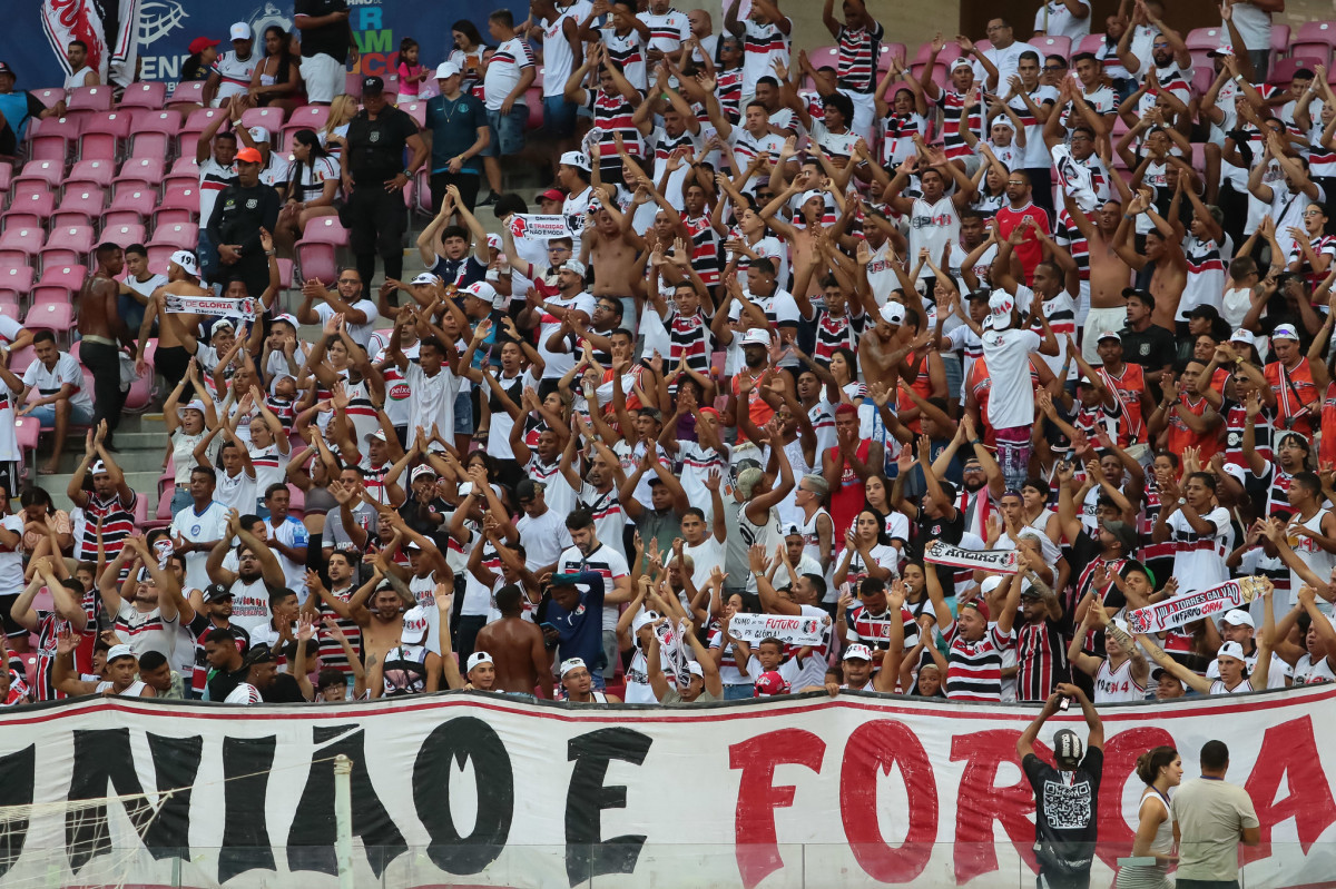 Torcida do Santa Cruz/Rafael Melo/FPF