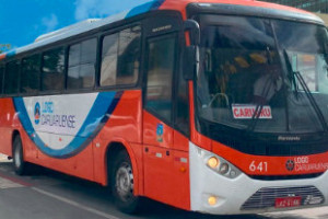 Logo Caruaruense, empresa de &ocirc;nibus do pai de Raquel Lyra, confirma encerramento das atividades