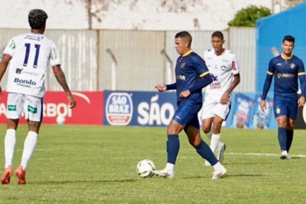 Radsley, meia do Retr&ocirc;