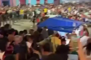 Confus&atilde;o aconteceu de&acute;pois de desfile de blvo em pr&eacute;via de carnaval, em Olinda 