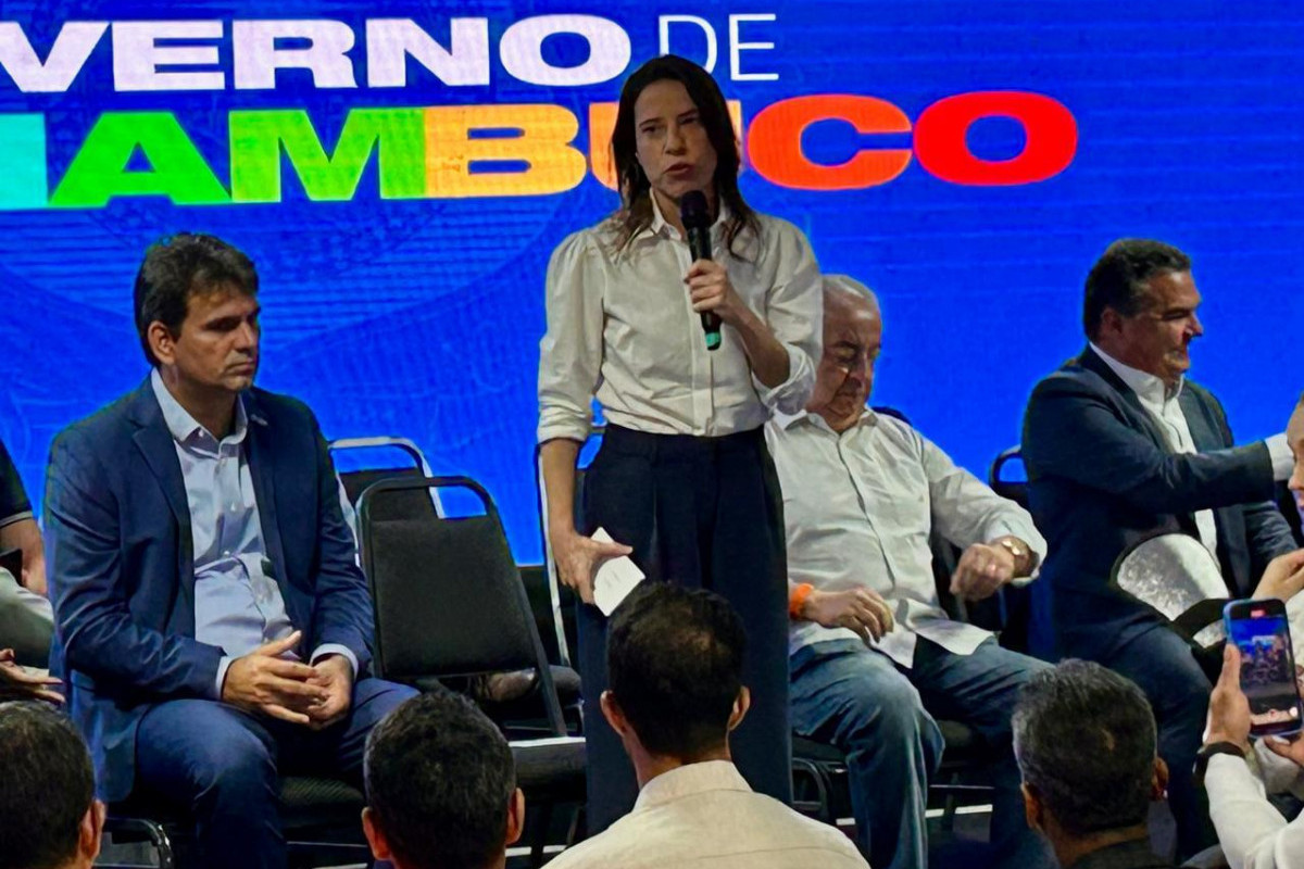 Governadora Raquel Lyra (PSD), nesta terça-feira (20), ao discursar na Assembleia Extraordinária da Associação Municipalista de Pernambuco/Blog Dantas Barreto