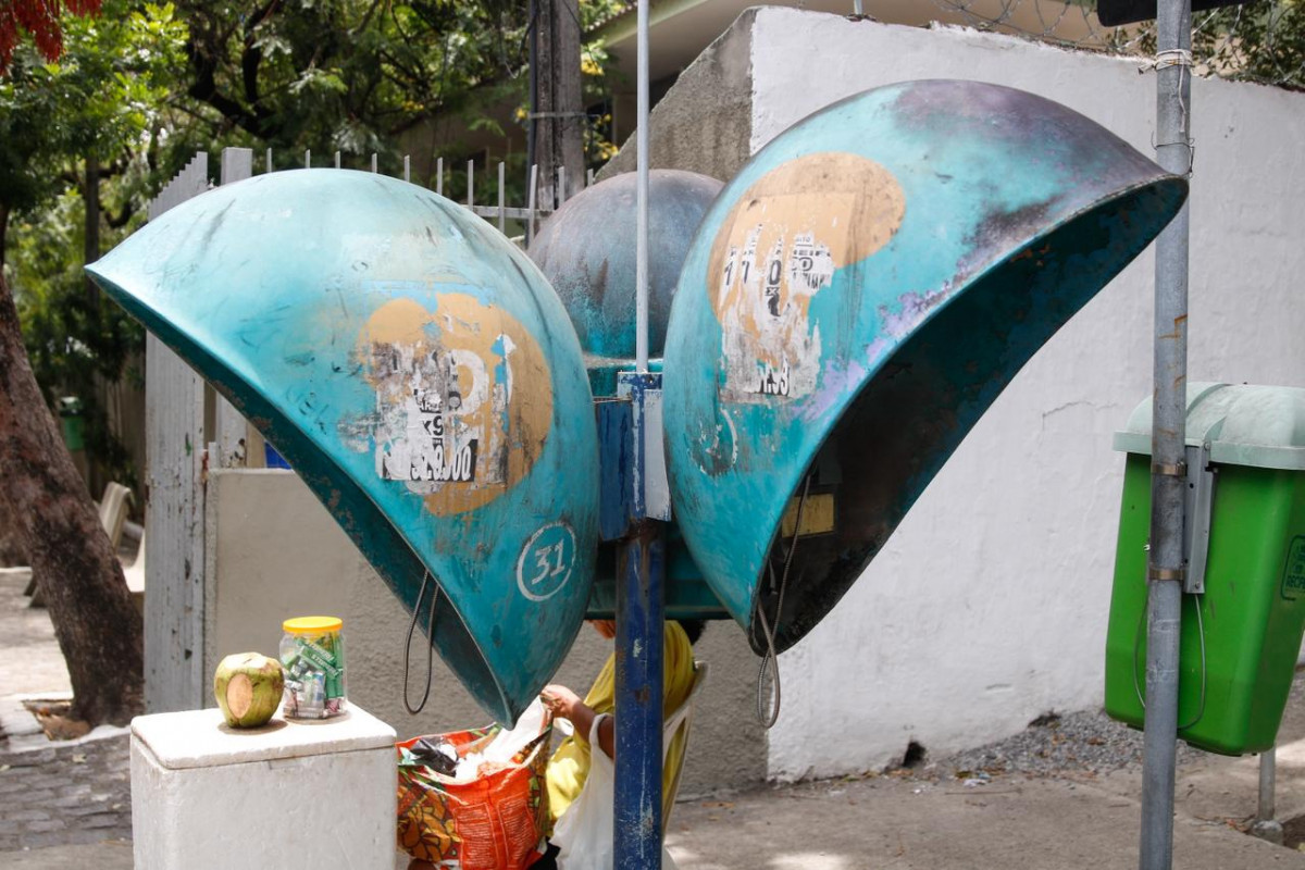 Mais de 200 orelhões espalhados em Pernambuco serão extintos até o fim de 2028/Foto: Marina Torres/DP Foto