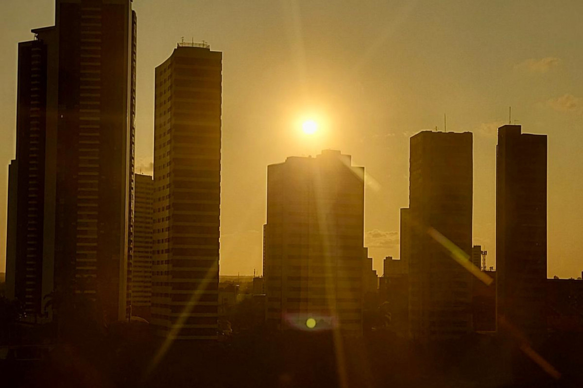 Verão em 2026 deve ter temperaturas acima da média/Foto: Adelmo Lucena/DP