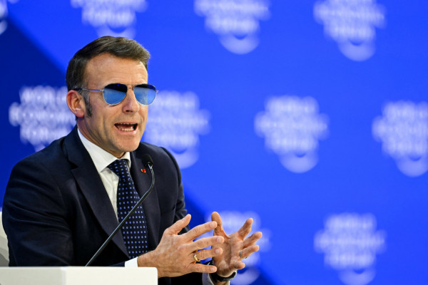 O presidente francês, Emmanuel Macron, discursa no Fórum Econômico Mundial, em Davos
