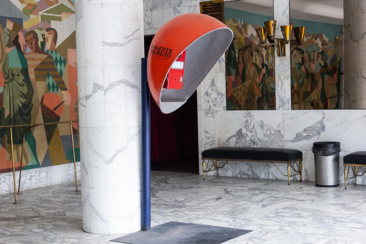 Orelhão do Agente Secreto no Cinema São Luiz (Marina Torres/ DP Foto)