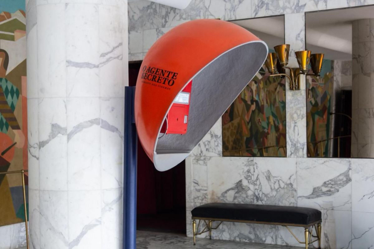 Orelhão do Agente Secreto no Cinema São Luiz (Marina Torres/ DP Foto)