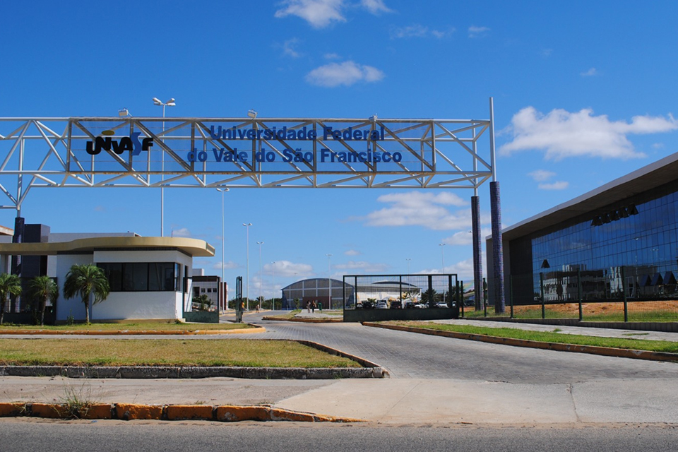 Universidade abre processo seletivo para cadastro reserva de professores/DIVULGAÇÃO/UNIVASF