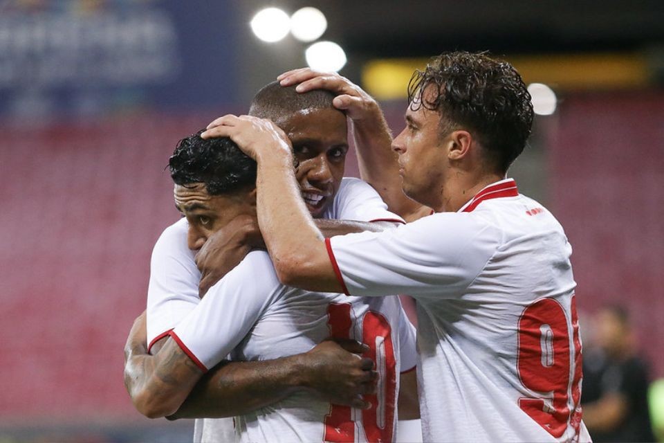 Jogadores do Náutico em comemoração de gol/Rafael Vieira/CNC