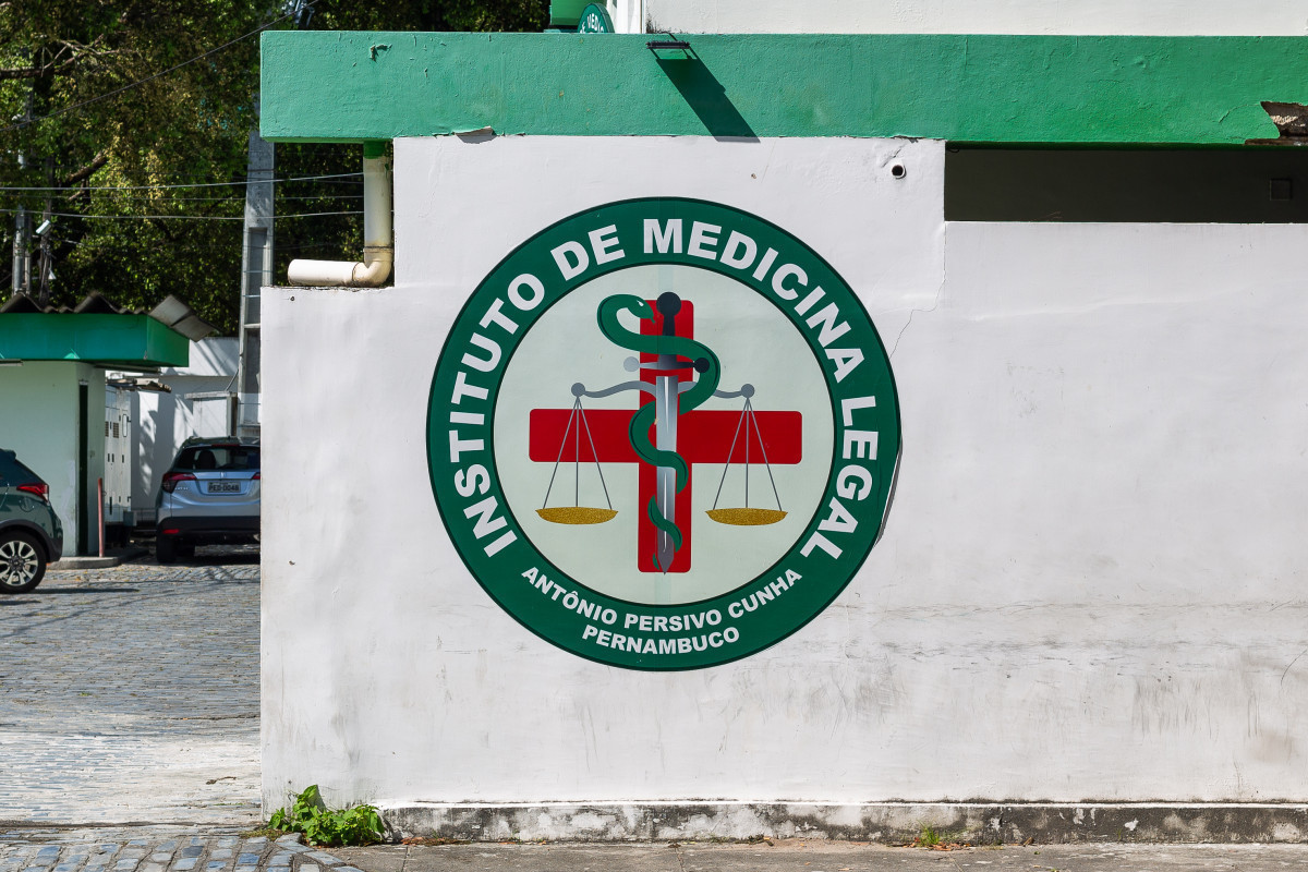 Fachada do Instituto de Medicina Legal (IML) do Recife, no bairro de Santo Amaro/Rafael Vieira/DP Foto