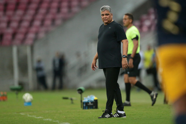 Marcelo Cabo, t&eacute;cnico do Santa Cruz