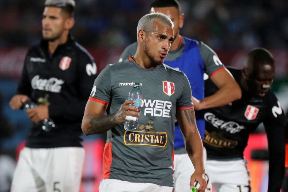 Miguel Trauco, atleta da seleção peruana/RAUL MARTINEZ / AFP