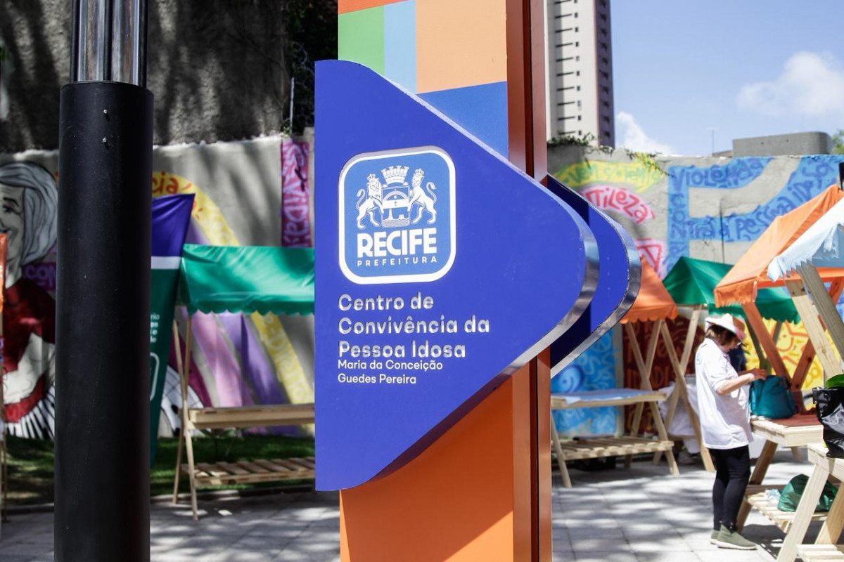 Novo espaço de convivência da terceira idade do Recife ressignifica uma história marcada por violência contra idosos (Foto: Marina Torrres/DP Foto)