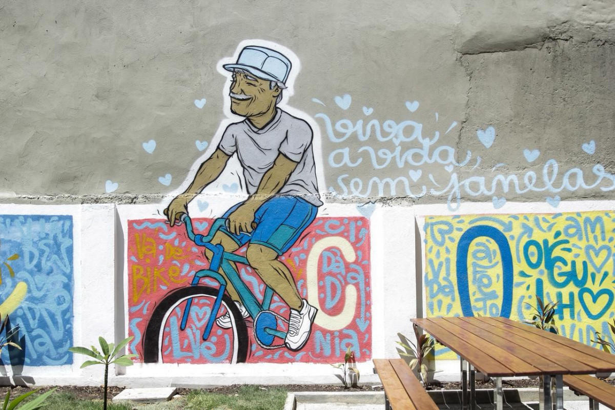 Novo espaço de convivência da terceira idade do Recife ressignifica uma história marcada por violência contra idosos (Foto: Marina Torrres/DP Foto)