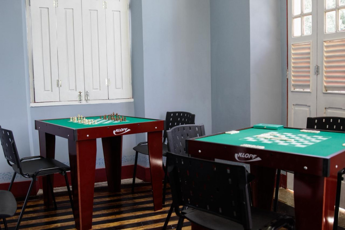 Novo espaço de convivência da terceira idade do Recife ressignifica uma história marcada por violência contra idosos (Foto: Marina Torrres/DP Foto)