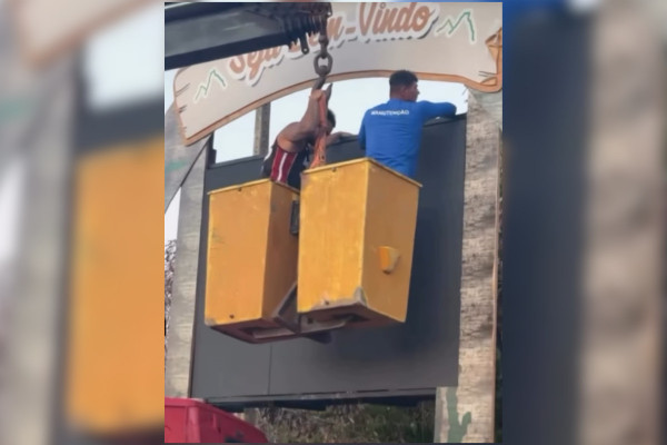 A Administra&ccedil;&atilde;o de Fernando de Noronha anunciou a retirada dos pain&eacute;is de LED