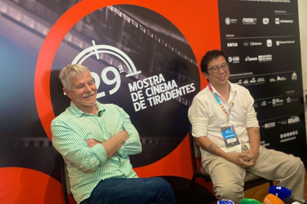 Miguel Falabella ao lado de Hsu Chein, com quem divide a direção do filme 'Querido Mundo' (Foto: André Guerra)