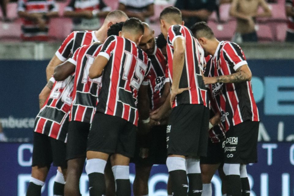 Equipe do Santa Cruz/Evelyn Victória/SCFC