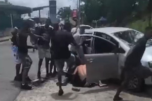 Quatro pessoas envolvidas nas agress&otilde;es foram identificadas e presas no &uacute;ltimo domingos