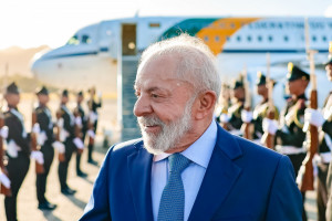 Presidente da Rep&uacute;blica, Luiz In&aacute;cio Lula da Silva, durante chegada ao Aeroporto Panam&aacute; Pac&iacute;fico. Cidade do Panam&aacute; - Panam&aacute;