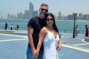 O m&eacute;dico Paulo Menezes ao lado da esposa Camila Nogueira