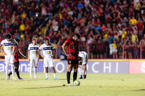 Z&eacute; Roberto, atacante do Sport
