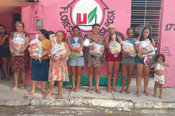 Com mais de 10 anos de fundação, a ONG Florescer Casa Rosa ajuda mais de 100 famílias na Zona Norte da capital pernambucana
 (Foto: Reprodução / Florescer Casa Rosa)
