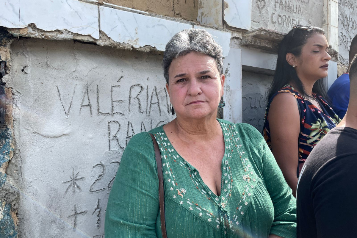 A professora Andréa Cysneiros falou sobre o Deivson Rocha, vítima de ataque de tubarão em Olinda (Foto: Mareu Araújo/DP)
