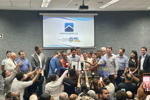  Porto do Recife dar&aacute; in&iacute;cio a uma obra de dragagem 