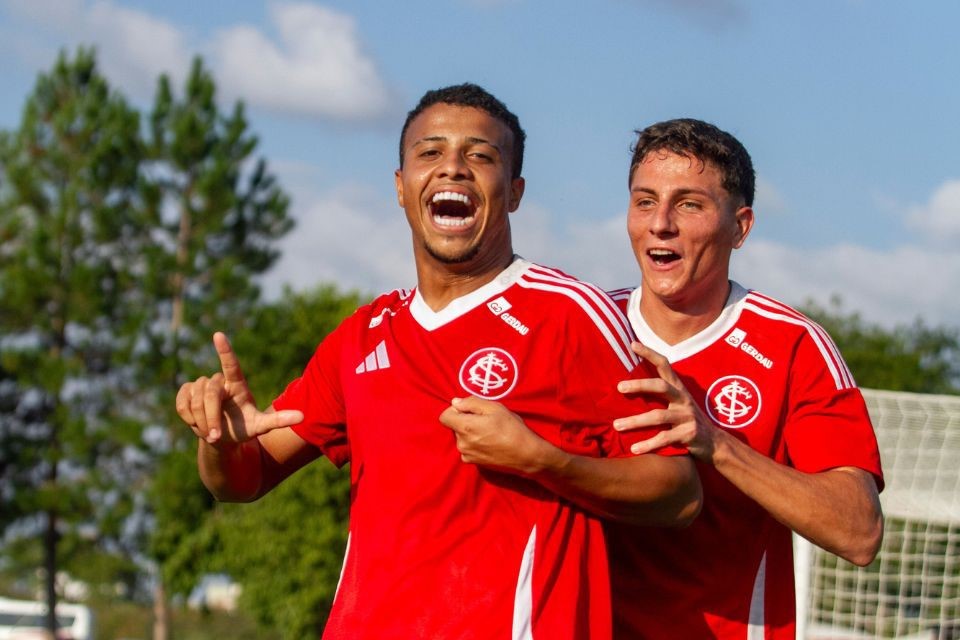 Leandro Kauã em comemoração de gol pelo sub-20 do Internacional/Rafaela Frison / Internacional