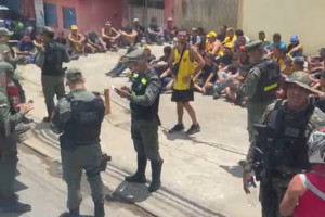 PM det&eacute;m 68 integrantes de torcidas organizadas antes do Cl&aacute;ssico das Multid&otilde;es