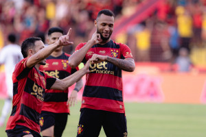 Sport venceu o Santa por 2 a 1 