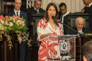 Governadora Raquel Lyra